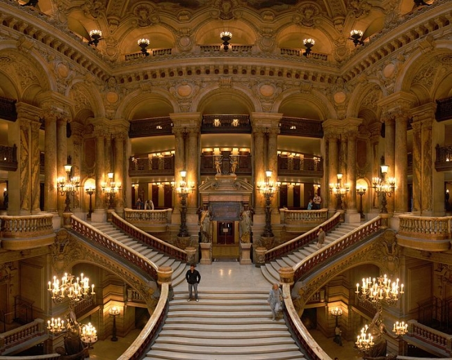 Opera_Garnier_Grand_Escalier.jpg